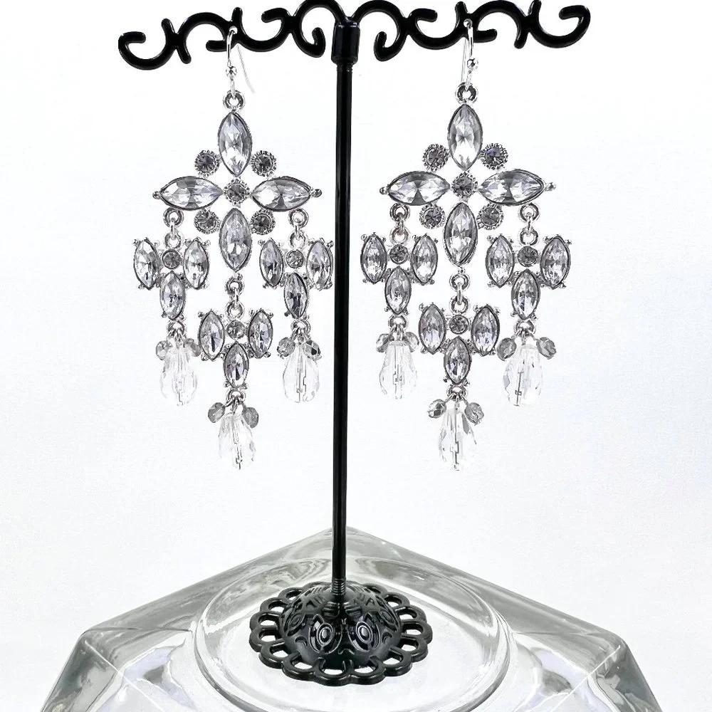 NWOT - Stunning Shiny Silver Tone Clear Rhinestone Chandelier Fishhook Earrings - Picture 1 of 5